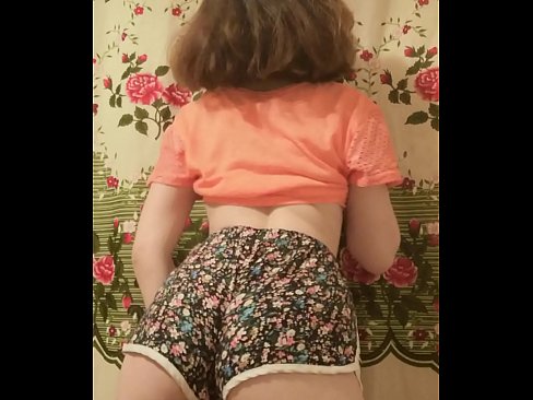 ❤️ Seksual gənc körpə kamera qarşısında şortunu soyundurur ❤ Porno fb bizdə ﹏
