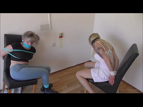 ❤️ Asılı / bağlanmış və ağzı bağlanmış / çətinlik içində olan qız ❤ Porno fb bizdə ﹏